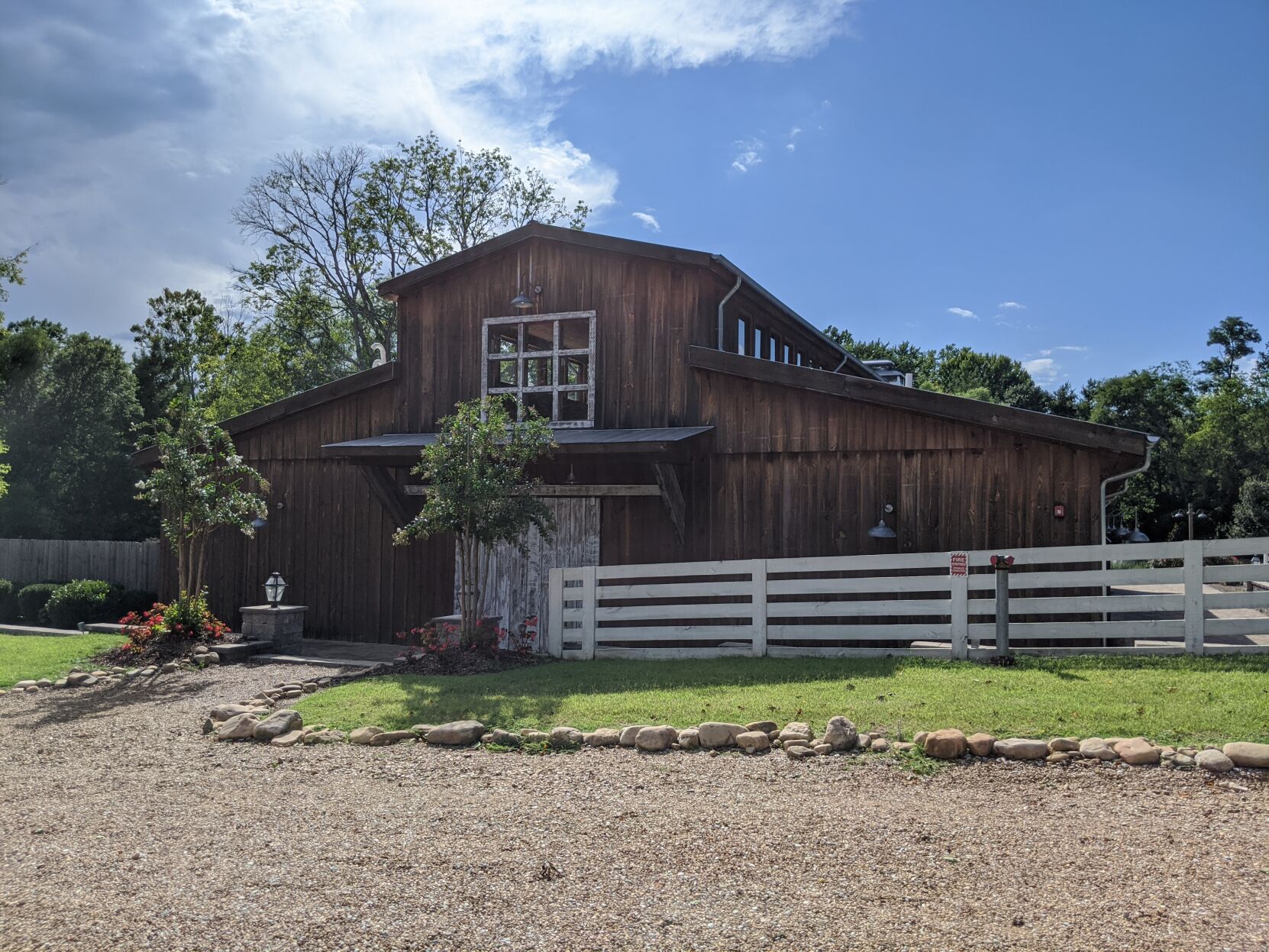 Homestead Manor barn